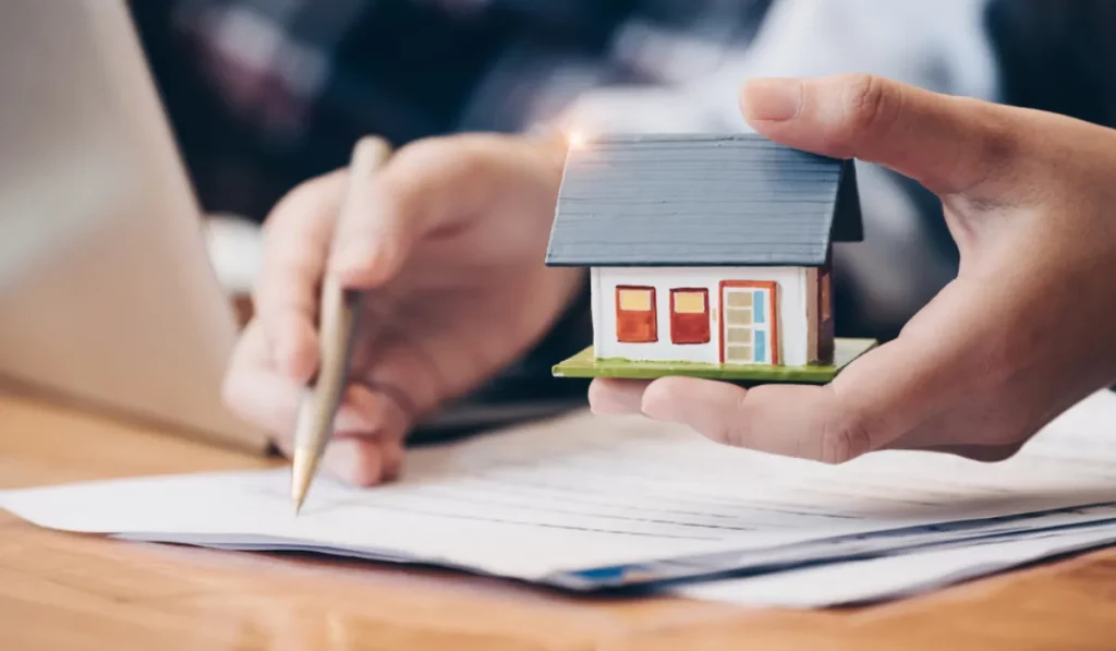 Beyond Buying and Selling: The Expertise of Property Brokers in Delhi